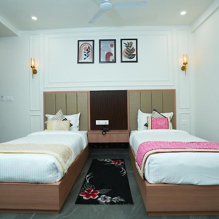 Anaya Retreat Hotel Varanasi Exterior photo
