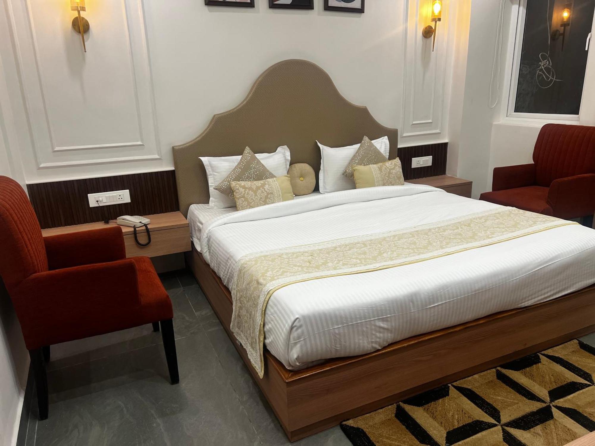 Anaya Retreat Hotel Varanasi Exterior photo