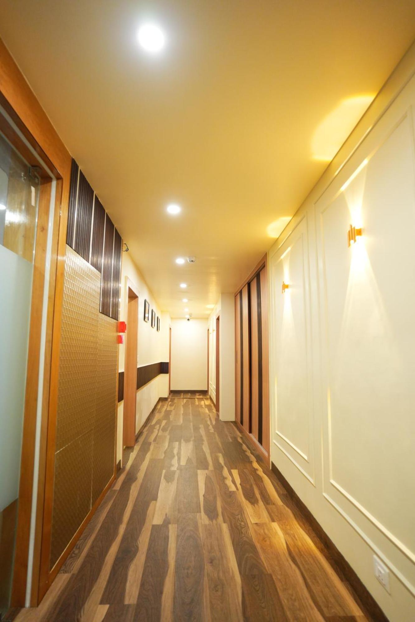 Anaya Retreat Hotel Varanasi Exterior photo