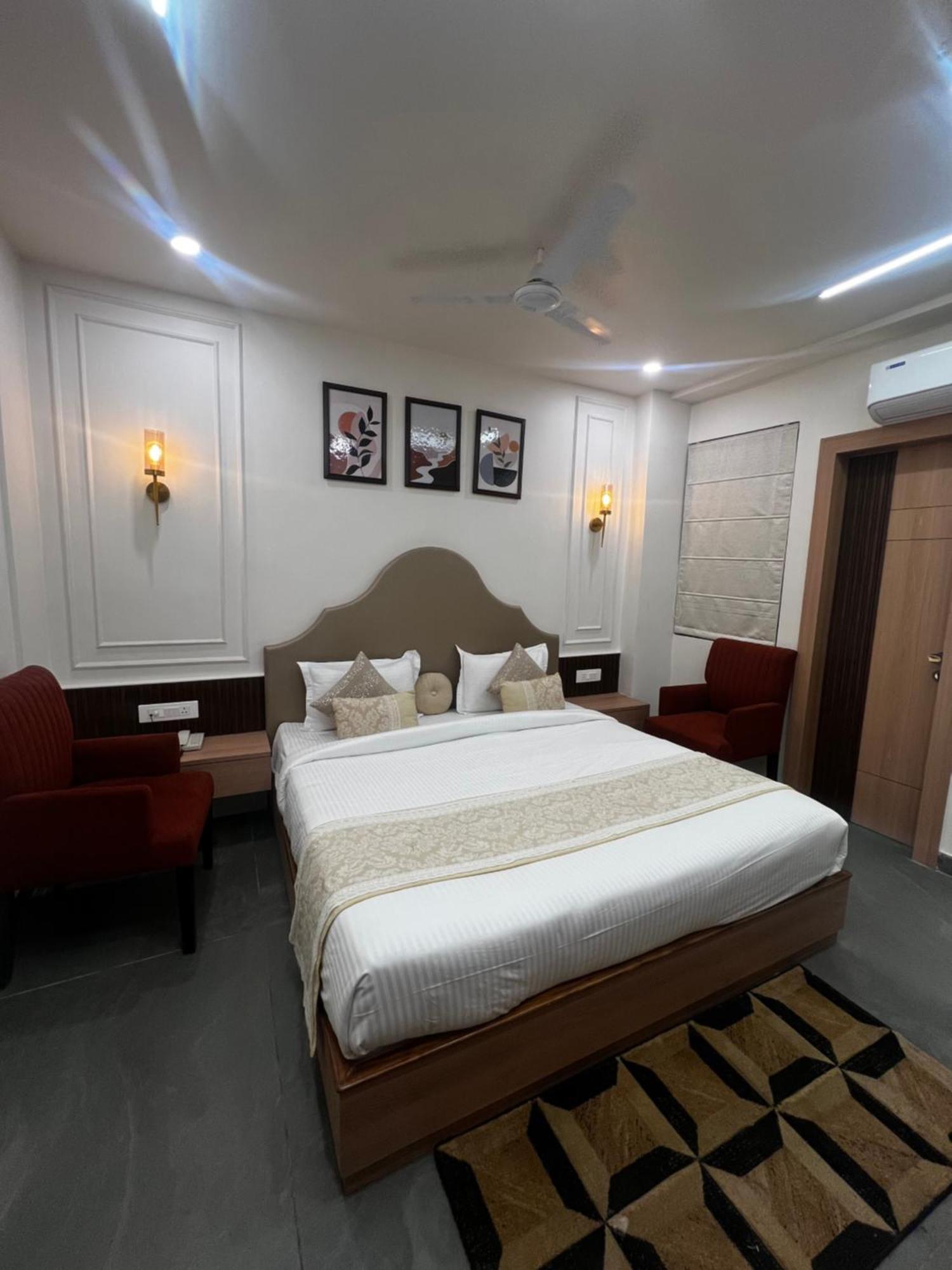 Anaya Retreat Hotel Varanasi Exterior photo
