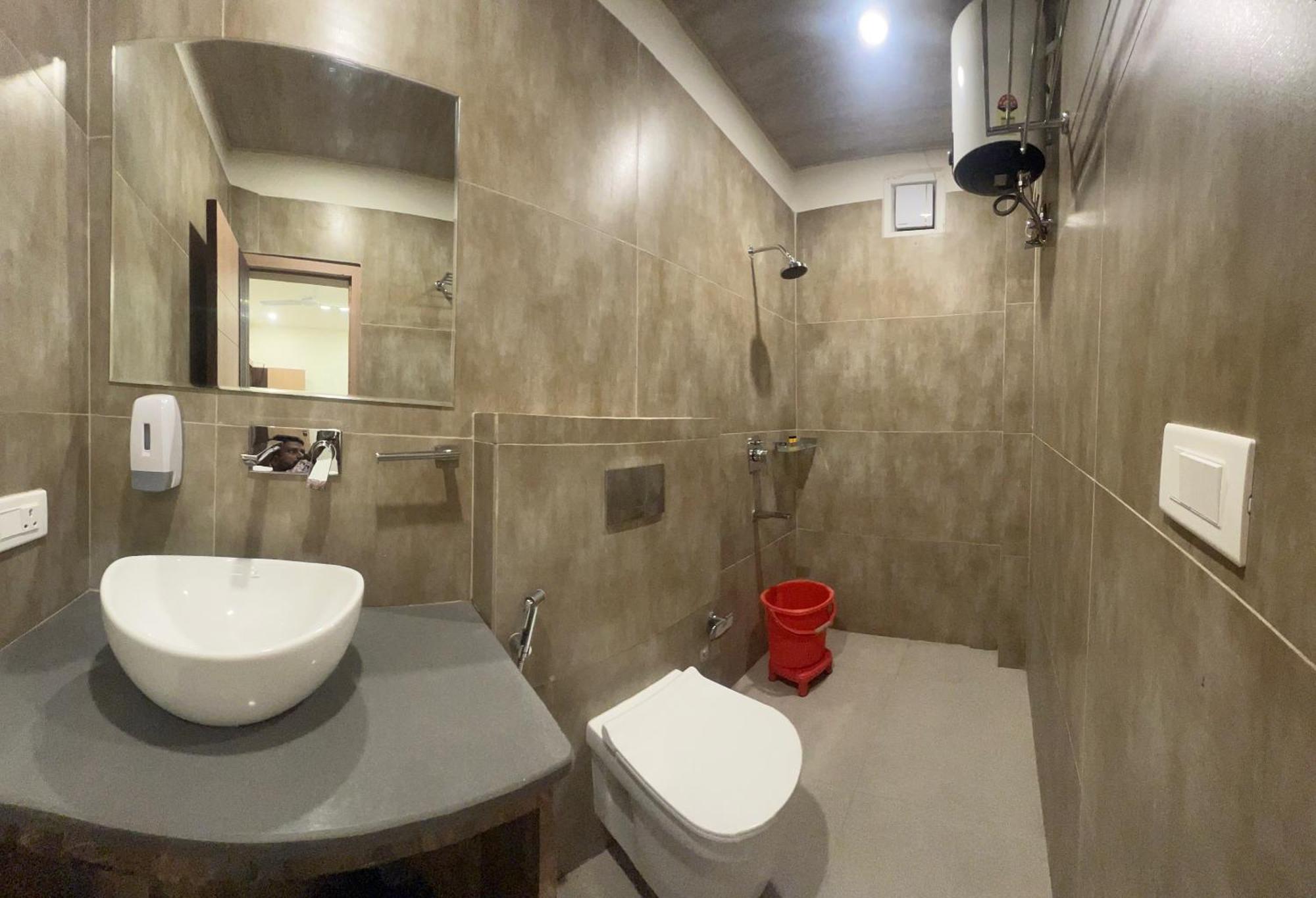 Anaya Retreat Hotel Varanasi Exterior photo
